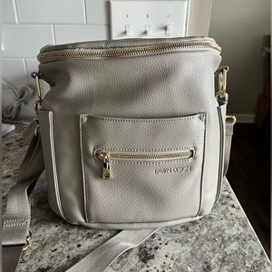 Fawn Design Mini in Grey